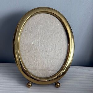 VTG Brass Oval 5x7 Photo Frame Made in Korea